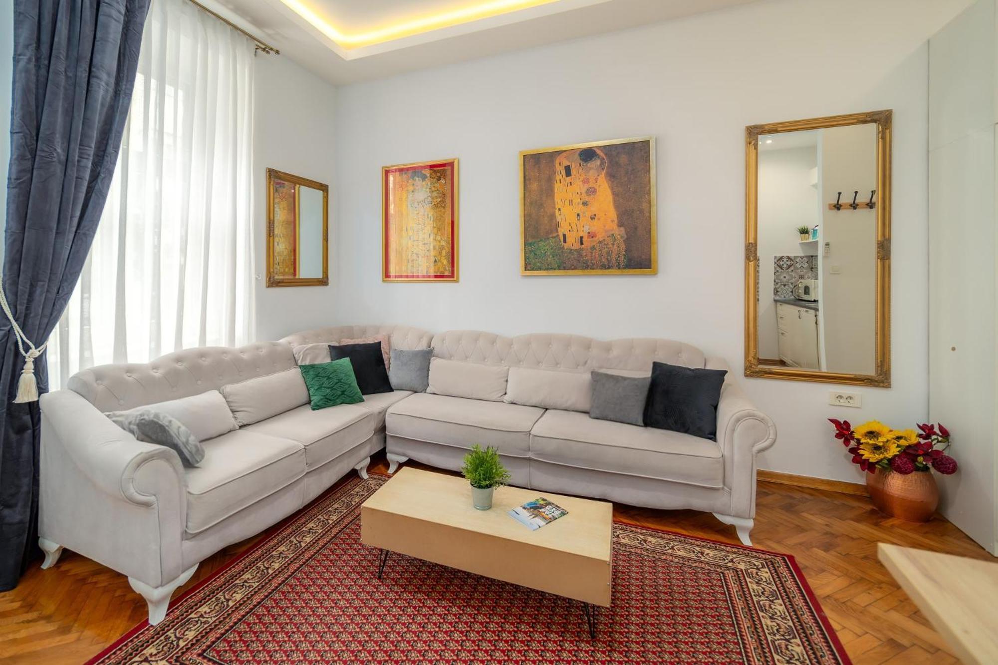Aurelia Antik Apartments & Rooms, Zagreb City Center Exterior photo
